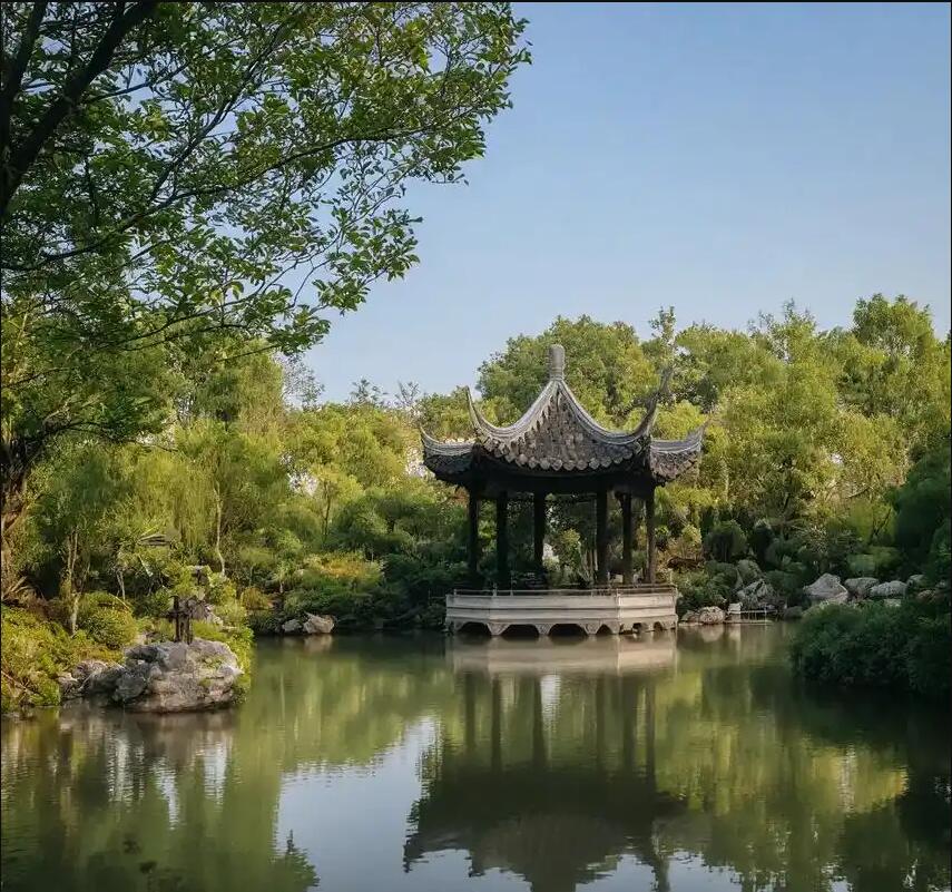 平山区罂粟餐饮有限公司